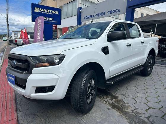 FORD RANGER 2.2 XLS 4X4 CD 16V DIESEL 4P AUTOMÁTICO